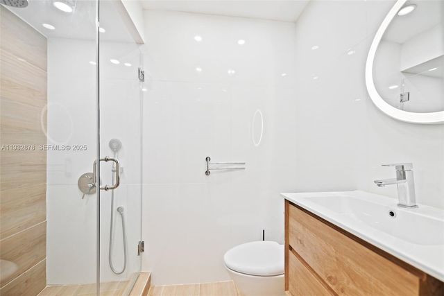 16681 NE 35th Ave 3, North Miami Beach, FL 33160