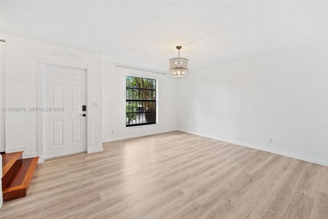 16681 NE 35th Ave 3, North Miami Beach, FL 33160