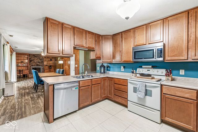 2525 Colony Court, Carmel, IN 46280