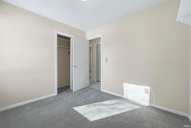 619 Plainfield Drive, Fort Wayne, IN 46825