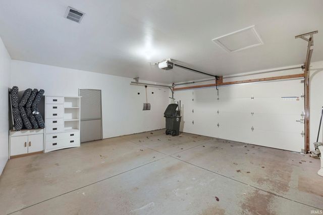 619 Plainfield Drive, Fort Wayne, IN 46825