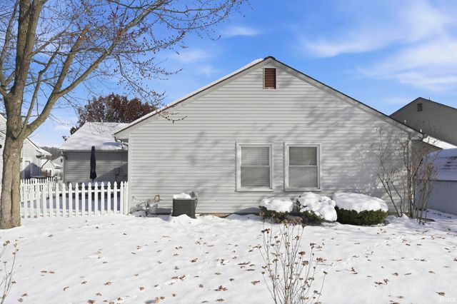 619 Plainfield Drive, Fort Wayne, IN 46825