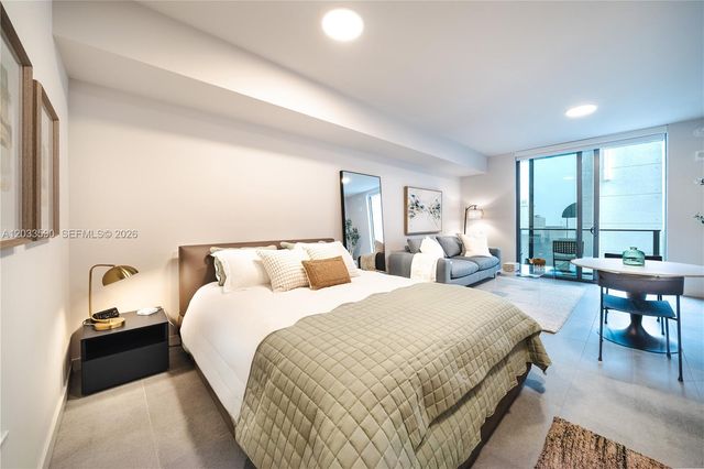121 NE 5th Street 1400, Miami, FL 33132