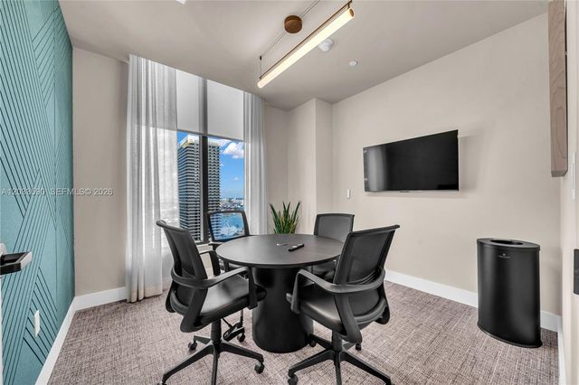 121 NE 5th Street 1400, Miami, FL 33132