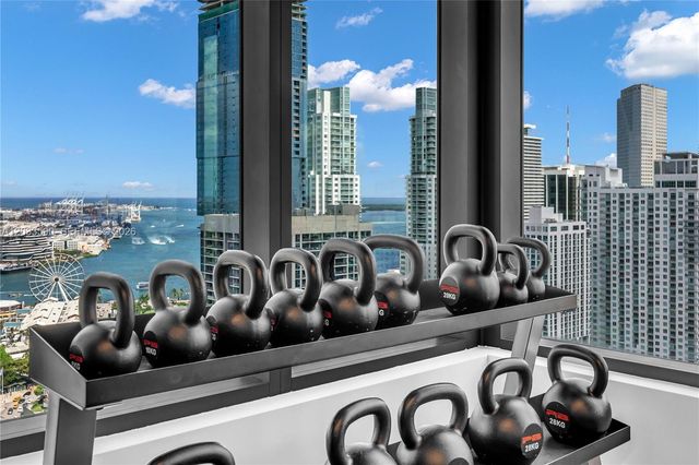 121 NE 5th Street 1400, Miami, FL 33132