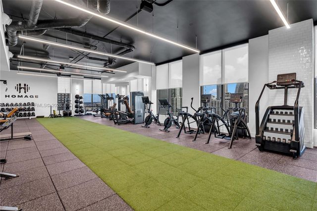 121 NE 5th Street 1400, Miami, FL 33132