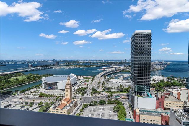 121 NE 5th Street 1400, Miami, FL 33132