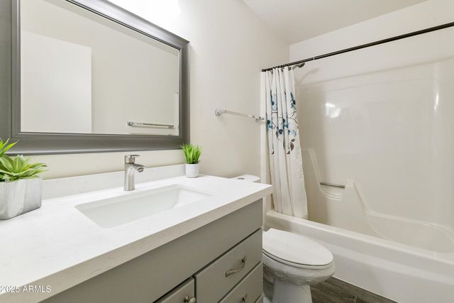 435 S BOOJUM Way, Mesa, AZ 85208