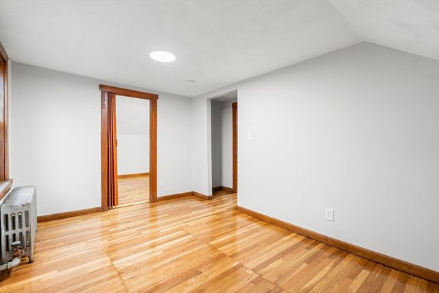 13 Oxford St, Lynn, MA 01902