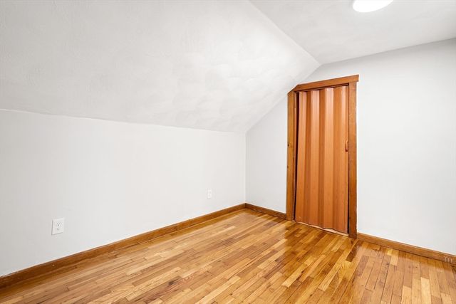 13 Oxford St, Lynn, MA 01902