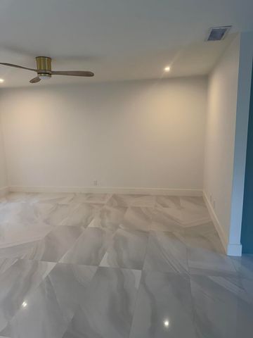 9287 Sunrise Drive 9287, West Palm Beach, FL 33403