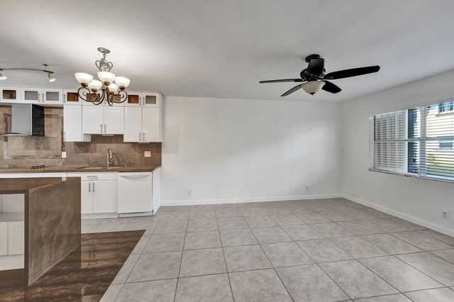 600 SE 2nd Avenue K2, Deerfield Beach, FL 33441