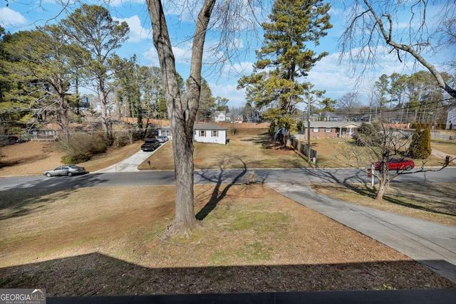 664 Rail Splitter Drive NE, Kennesaw, GA 30144
