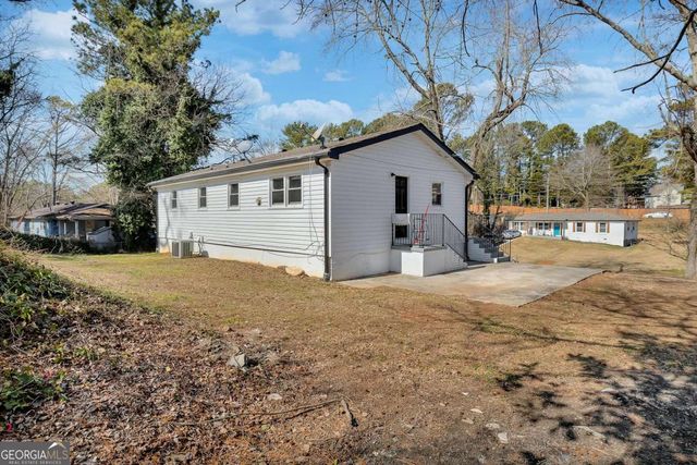 664 Rail Splitter Drive NE, Kennesaw, GA 30144