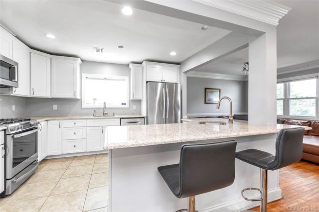 647 Jarvis Avenue, Far Rockaway, NY 11691