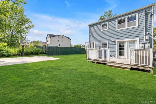 647 Jarvis Avenue, Far Rockaway, NY 11691