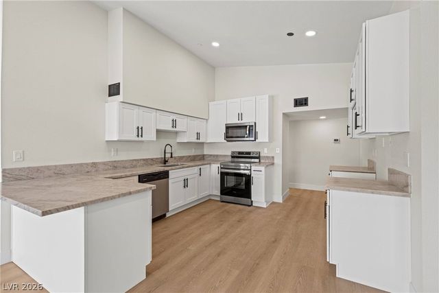 3368 Nahatan Way, Las Vegas, NV 89169