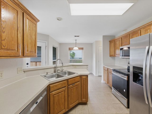 621 Lamp Post Lane, Oak Point, TX 75068