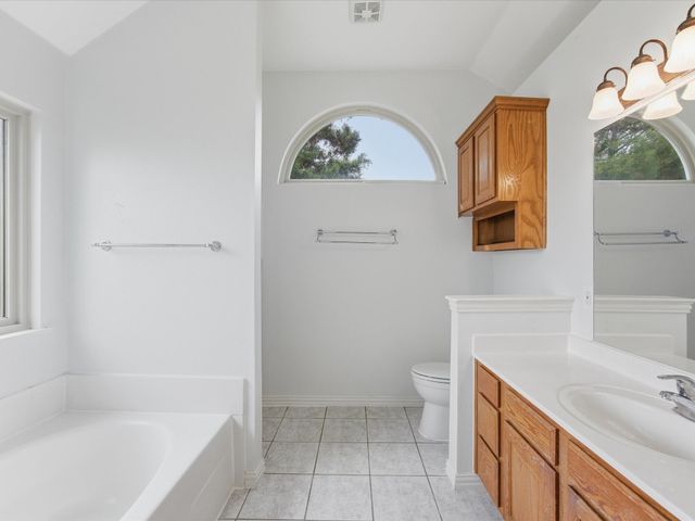 621 Lamp Post Lane, Oak Point, TX 75068