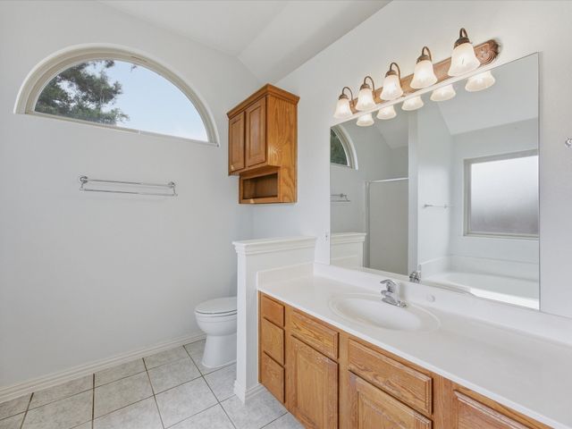 621 Lamp Post Lane, Oak Point, TX 75068