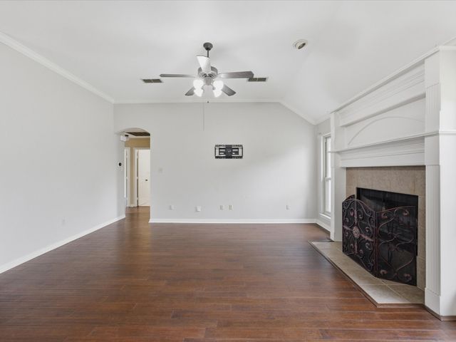 621 Lamp Post Lane, Oak Point, TX 75068