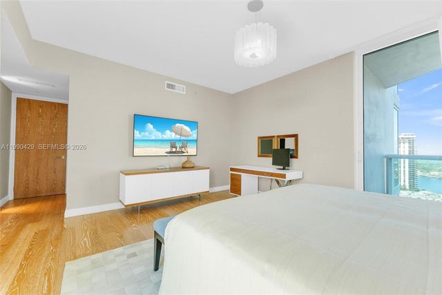 19400 Turnberry Way 2011, Aventura, FL 33180