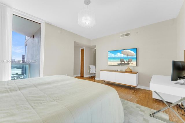 19400 Turnberry Way 2011, Aventura, FL 33180