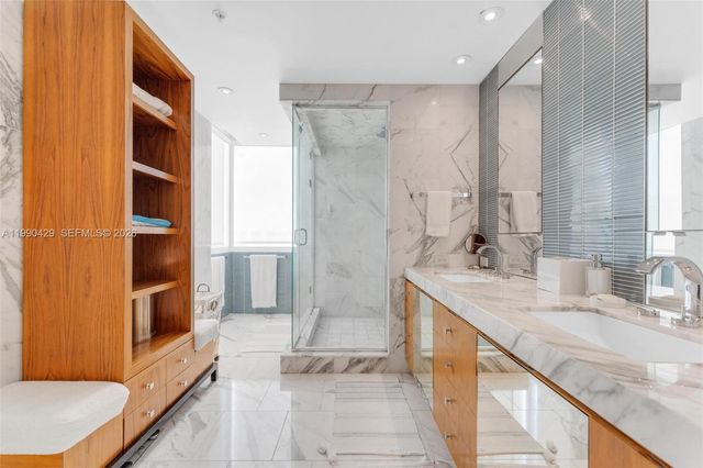 19400 Turnberry Way 2011, Aventura, FL 33180