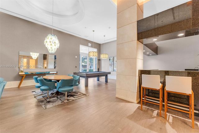 19400 Turnberry Way 2011, Aventura, FL 33180