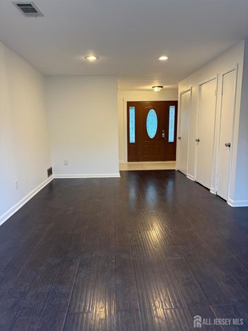 3 Benjamin Terrace, Piscataway, NJ 08854