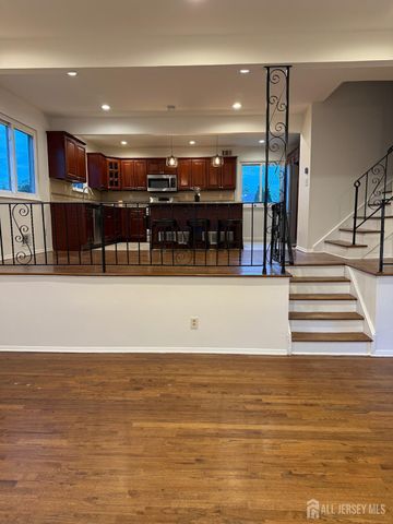 3 Benjamin Terrace, Piscataway, NJ 08854