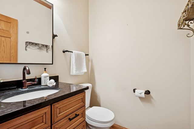 1155 McDole Drive, Sugar Grove, IL 60554