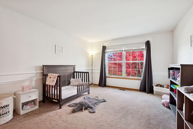 1155 McDole Drive, Sugar Grove, IL 60554