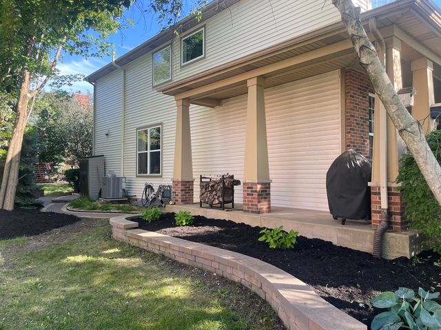 1155 McDole Drive, Sugar Grove, IL 60554