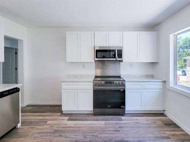 1520 19TH AVENUE W, Bradenton, FL 34205