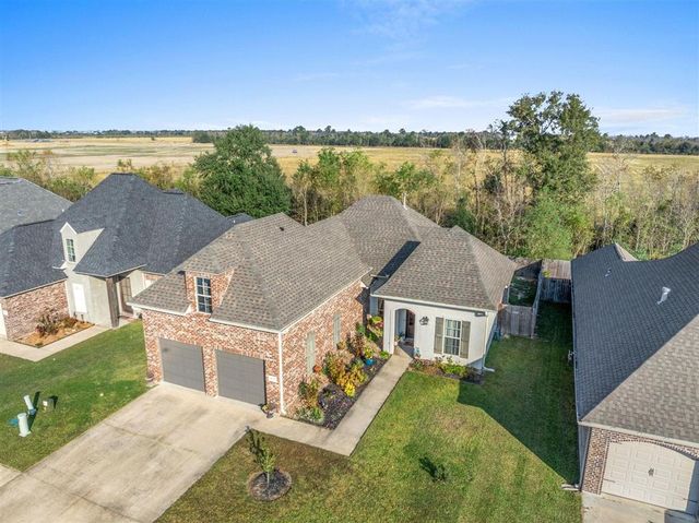 3255 Fairwood Lane, Lake Charles, LA 70607