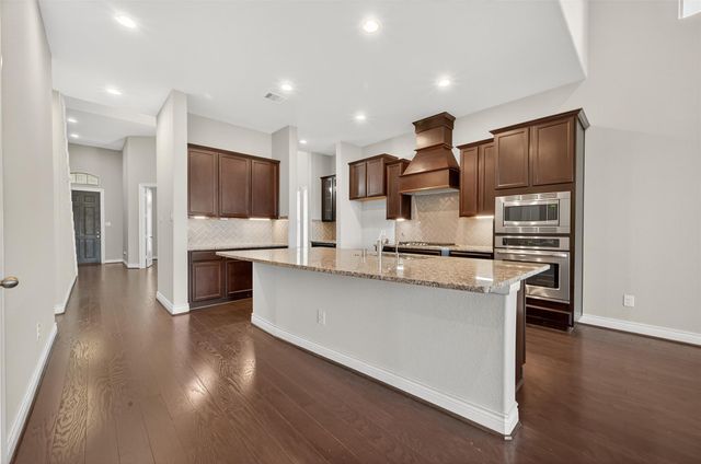 4926 Thunder Creek Ln, Sugar Land, TX 77479