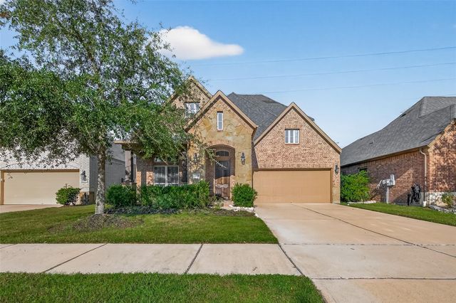 4926 Thunder Creek Ln, Sugar Land, TX 77479