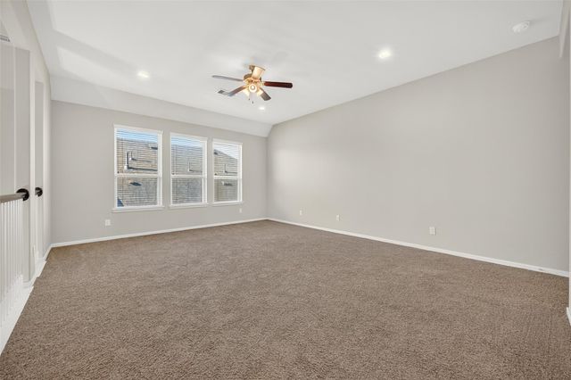 4926 Thunder Creek Ln, Sugar Land, TX 77479