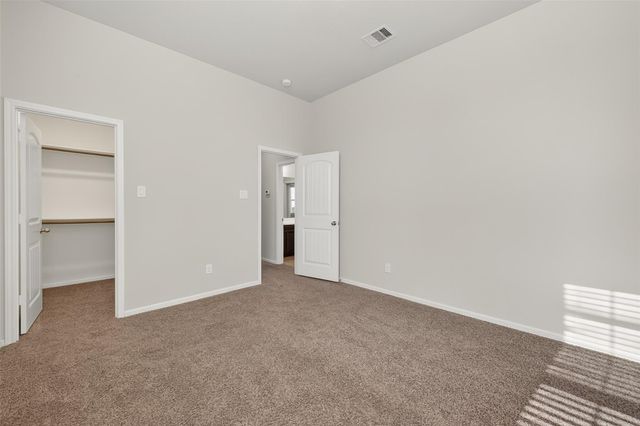 4926 Thunder Creek Ln, Sugar Land, TX 77479