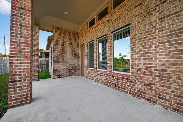 4926 Thunder Creek Ln, Sugar Land, TX 77479