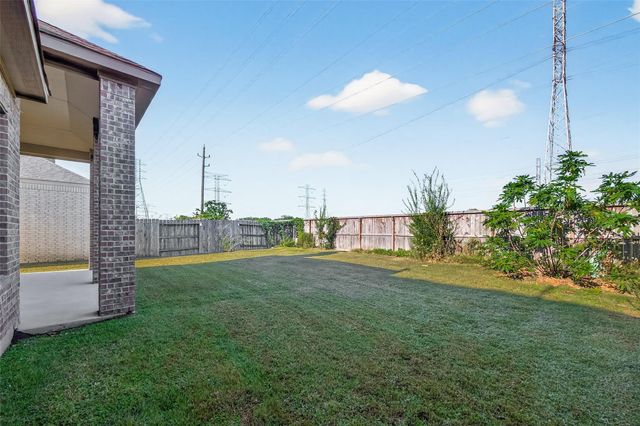 4926 Thunder Creek Ln, Sugar Land, TX 77479