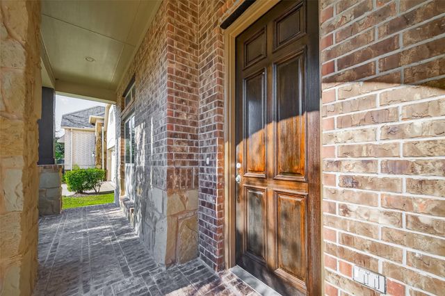 4926 Thunder Creek Ln, Sugar Land, TX 77479