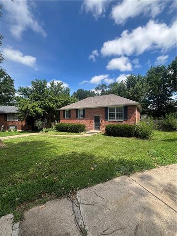 1908 SW 2nd Street, Lee's Summit, MO 64081