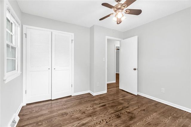 1908 SW 2nd Street, Lee's Summit, MO 64081