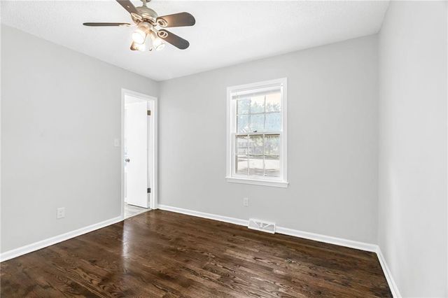 1908 SW 2nd Street, Lee's Summit, MO 64081