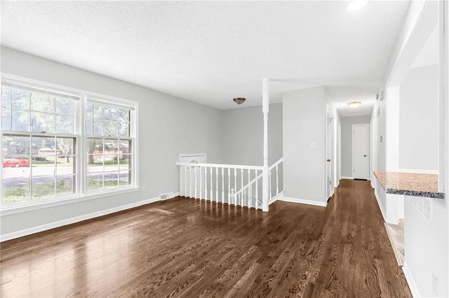 1908 SW 2nd Street, Lee's Summit, MO 64081