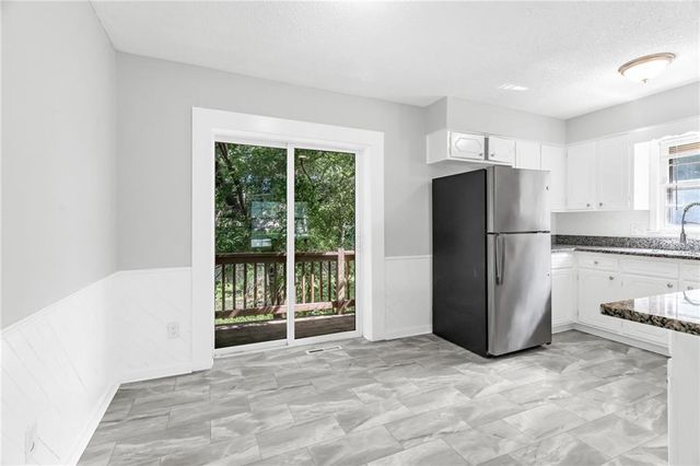 1908 SW 2nd Street, Lee's Summit, MO 64081