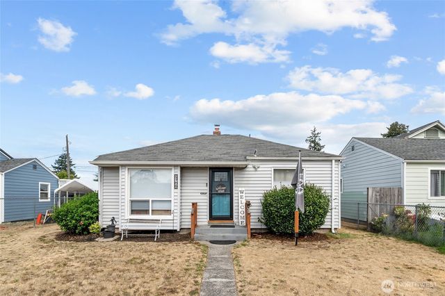 4709 S American Lake Boulevard, Tacoma, WA 98409