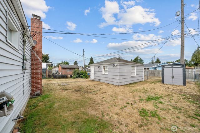 4709 S American Lake Boulevard, Tacoma, WA 98409